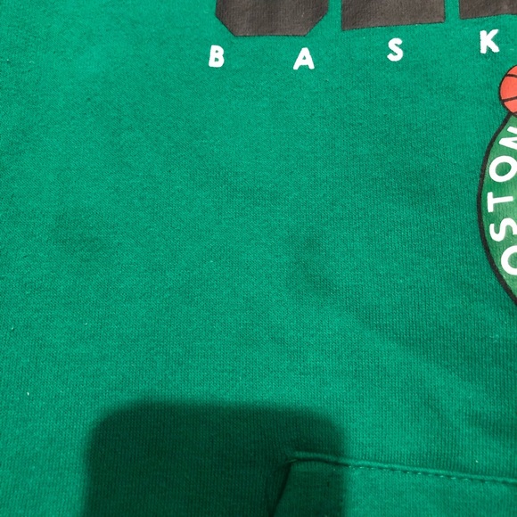 Celtics Sweatshirt/Hoodie - Picture 3 of 4